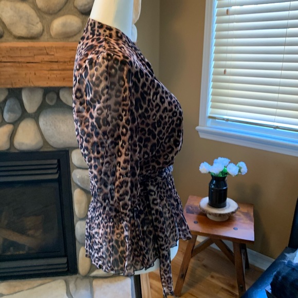 I.N.C. Leopard print blouse ( NWT) - Picture 4 of 14